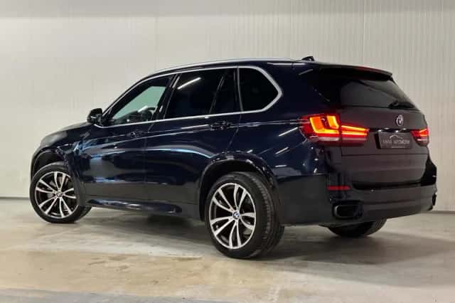 BMW X5 (2015) thumbnail 2