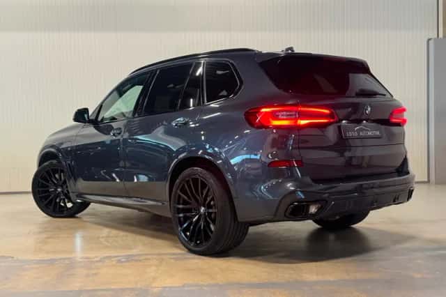 BMW X5 (2020) thumbnail 2
