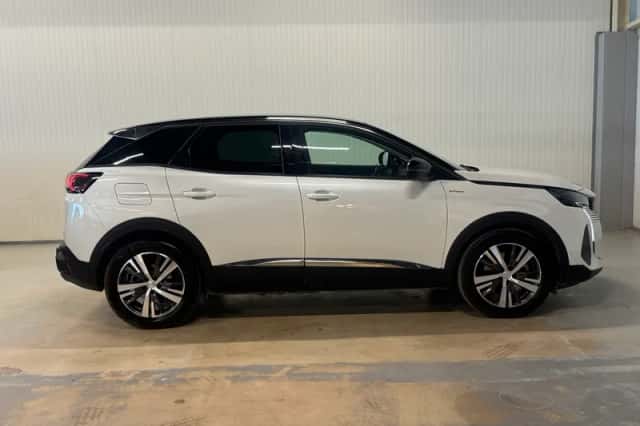 Peugeot 3008 (2022) thumbnail 5