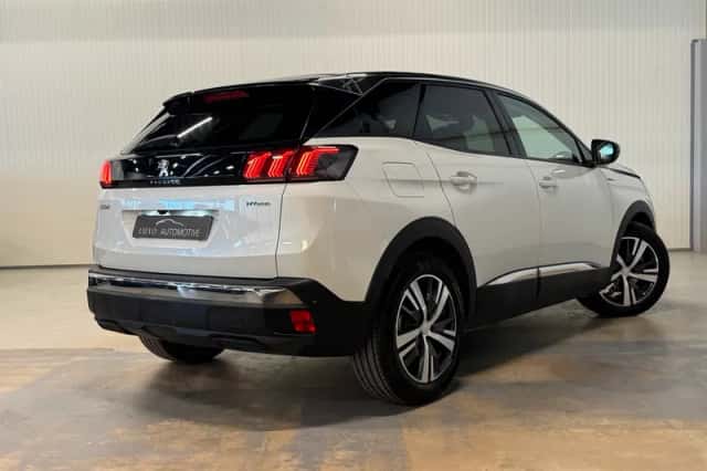 Peugeot 3008 (2022) thumbnail 6