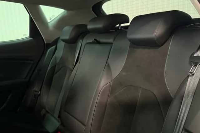 SEAT Leon (2018) thumbnail 5