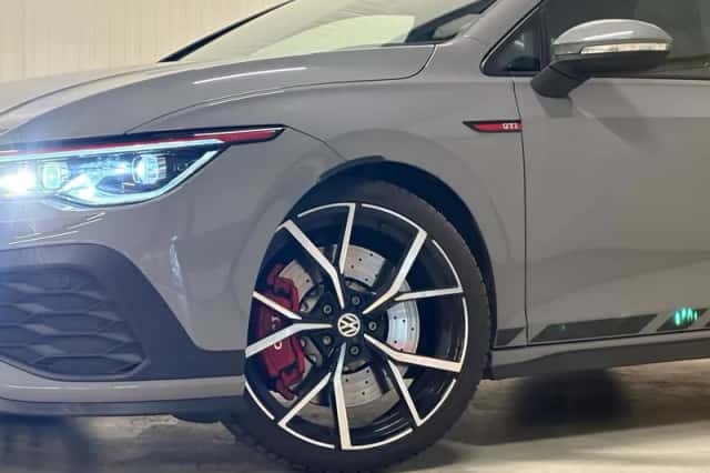Volkswagen Golf (2023) thumbnail 5