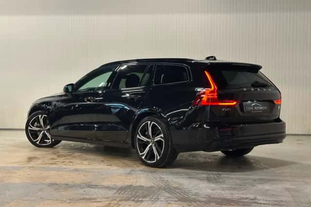 Volvo V60 (2024) thumbnail 2
