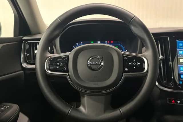 Volvo V60 (2024) thumbnail 5