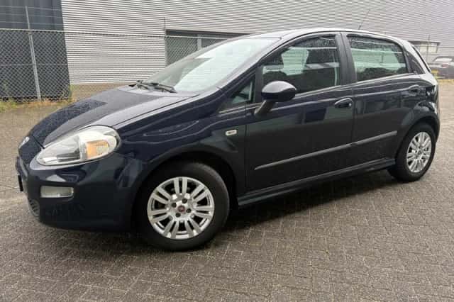 Fiat Punto (2014) thumbnail 1