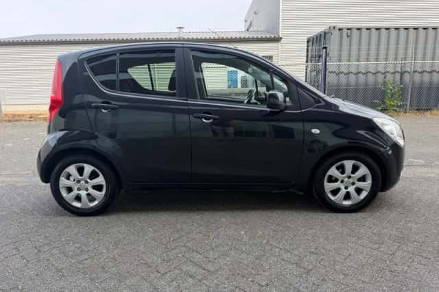 Opel Agila (2009) thumbnail 6