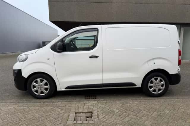 Peugeot Expert (2018) thumbnail 2