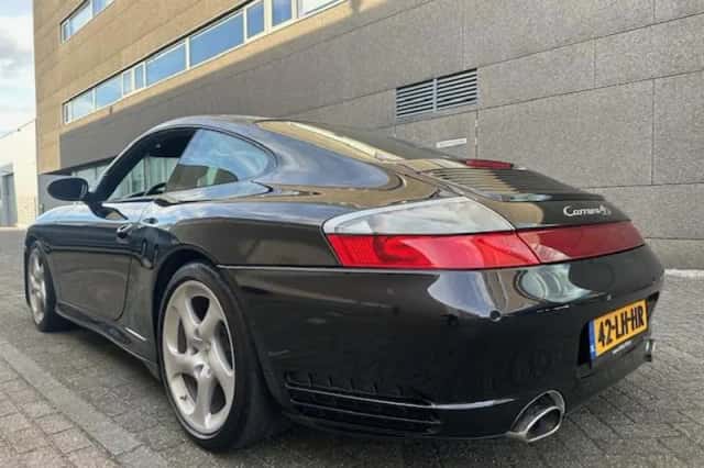 Porsche 911 (2003) thumbnail 6