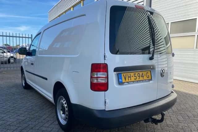 Volkswagen Caddy (2014) thumbnail 2