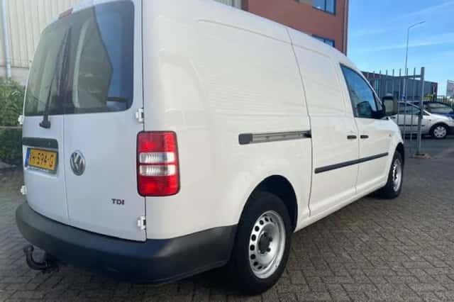Volkswagen Caddy (2014) thumbnail 3