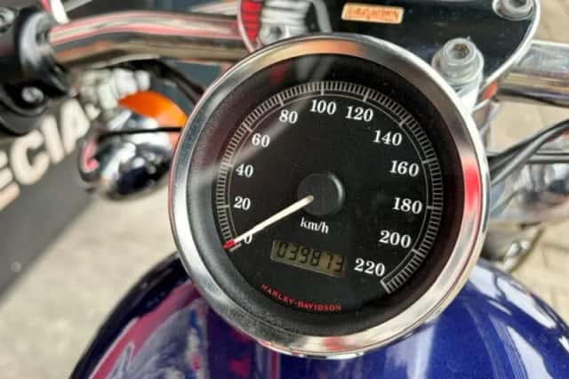 DS 1999 XL1200 SPORTSTER CUSTOM (1999) thumbnail 6