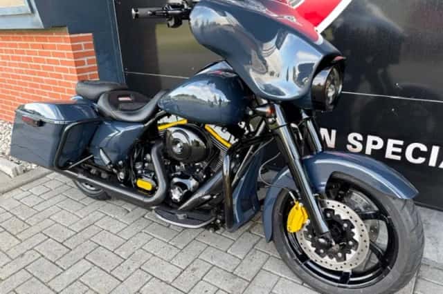 DS 2012 FLHXS STREETGLIDE SPECIAL (2012) thumbnail 4