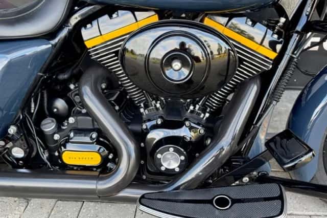 DS 2012 FLHXS STREETGLIDE SPECIAL (2012) thumbnail 6