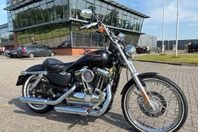 DS 2012 XL1200V SPORTSTER (2012) thumbnail 1