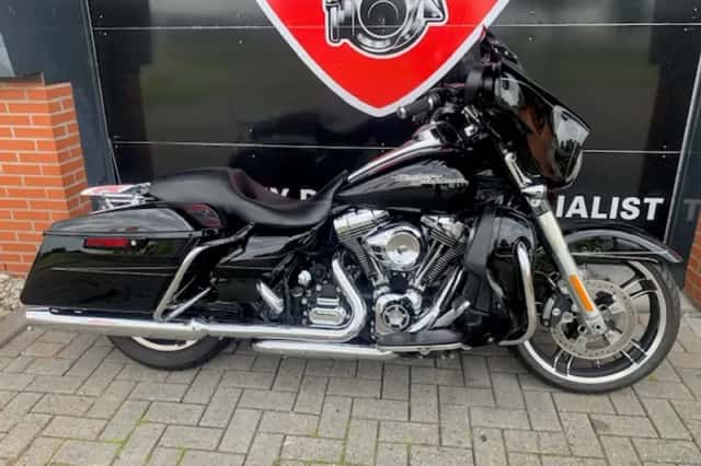 DS 2014 FLHXS STREETGLIDE (2014) thumbnail 3