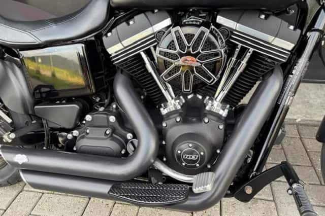 DS 2015 FXDB STREETBOB (2015) thumbnail 6