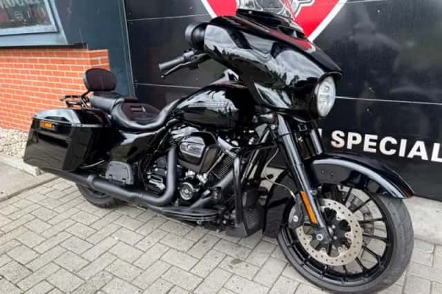 DS 2018 FLHXS STREETGLIDE M8 1e EIG (2018) thumbnail 3