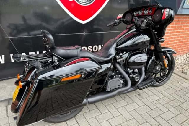 DS 2018 FLHXS STREETGLIDE M8 1e EIG (2018) thumbnail 4