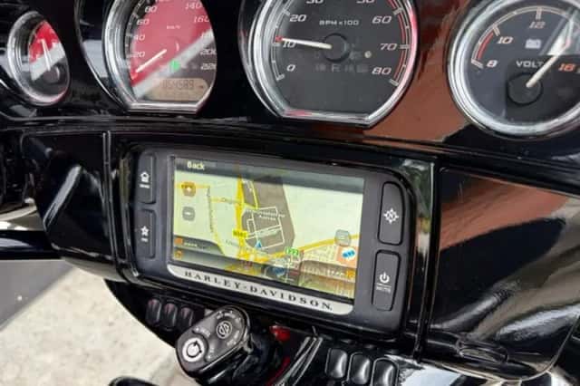 DS 2018 FLHXS STREETGLIDE M8 1e EIG (2018) thumbnail 5
