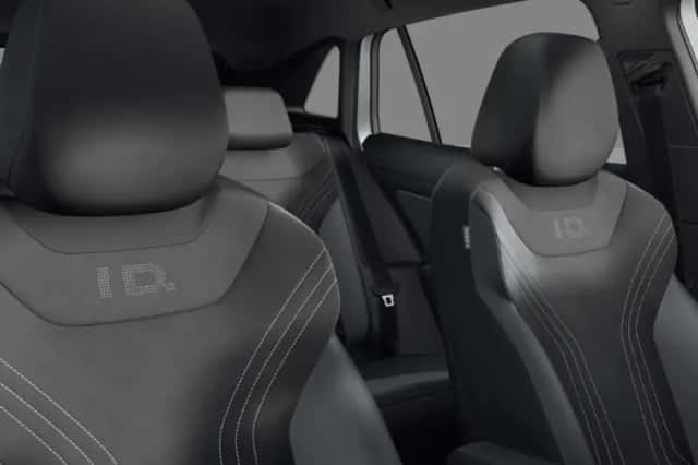 Volkswagen ID.4 (2026) thumbnail 5