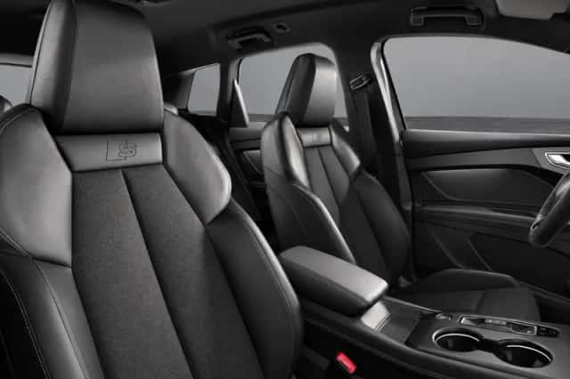 Audi Q4 e-tron (2026) thumbnail 4