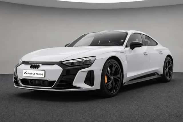Audi e-tron GT (2023) thumbnail 1