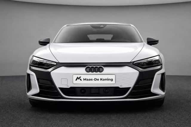 Audi e-tron GT (2023) thumbnail 4