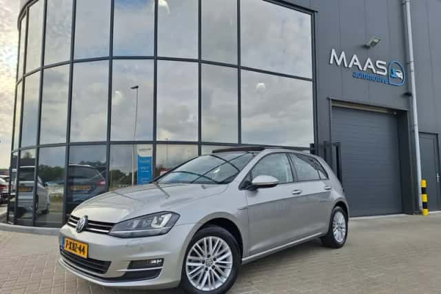 Volkswagen Golf (2014) thumbnail 1