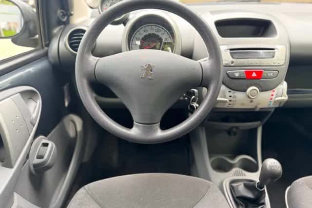 Peugeot 107 (2011) thumbnail 3