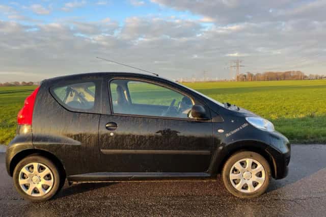Peugeot 107 (2010) thumbnail 3