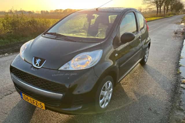Peugeot 107 (2010) thumbnail 4