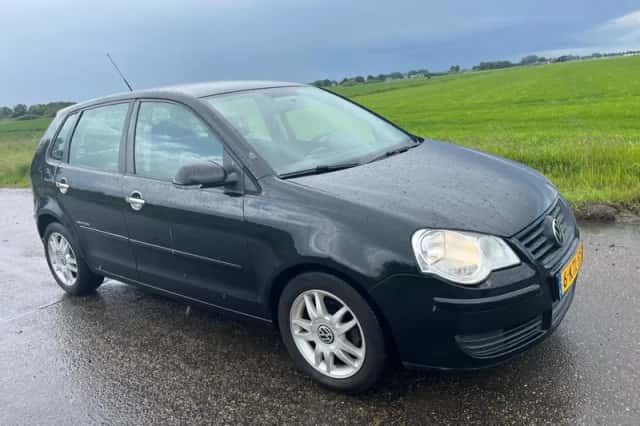 Volkswagen Polo (2008) thumbnail 1