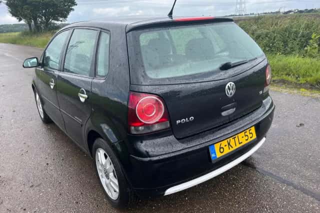 Volkswagen Polo (2008) thumbnail 5