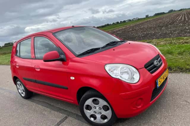 Kia Picanto (2011) thumbnail 1