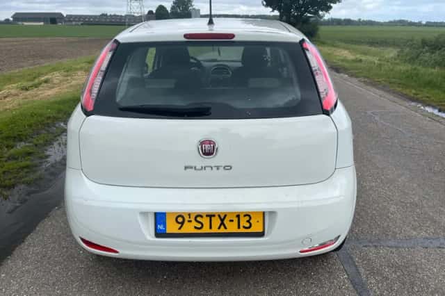 Fiat Punto (2012) thumbnail 6