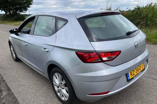 SEAT Leon (2018) thumbnail 4