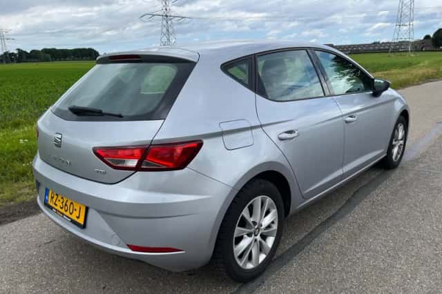SEAT Leon (2018) thumbnail 6