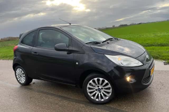 Ford Ka (2010) thumbnail 2