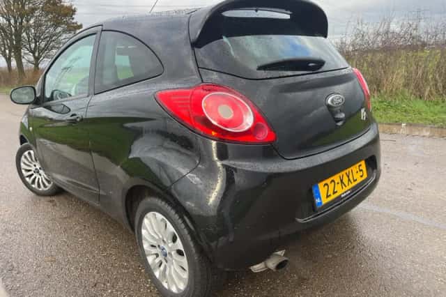 Ford Ka (2010) thumbnail 4
