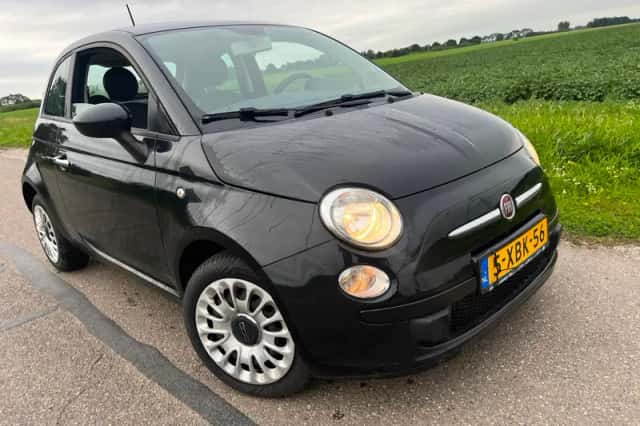 Fiat 500 (2014) thumbnail 2