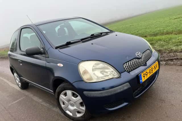 Toyota Yaris (2005) thumbnail 1