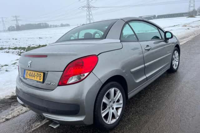 Peugeot 207 (2011) thumbnail 5