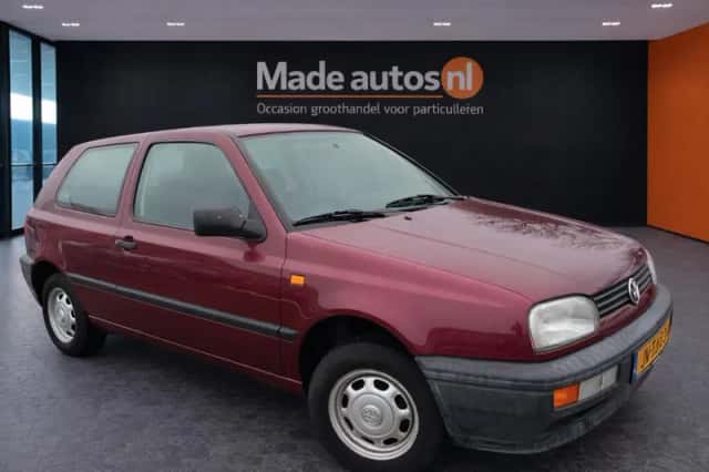 Volkswagen Golf (1995) thumbnail 1