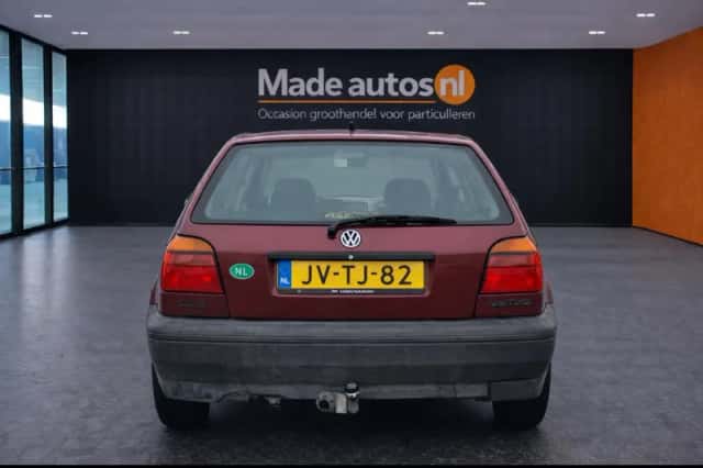Volkswagen Golf (1995) thumbnail 3