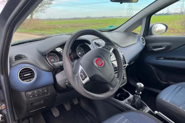 Fiat Punto (2010) thumbnail 4