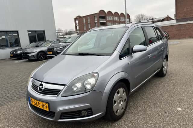 Opel Zafira (2007) thumbnail 1