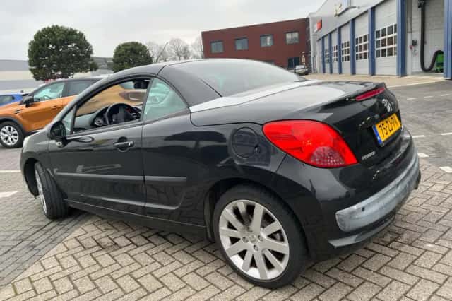Peugeot 207 (2008) thumbnail 5