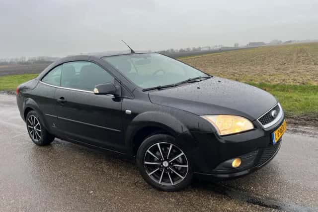 Ford Focus (2008) thumbnail 1