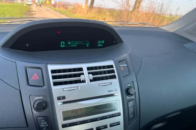 Toyota Yaris (2008) thumbnail 3