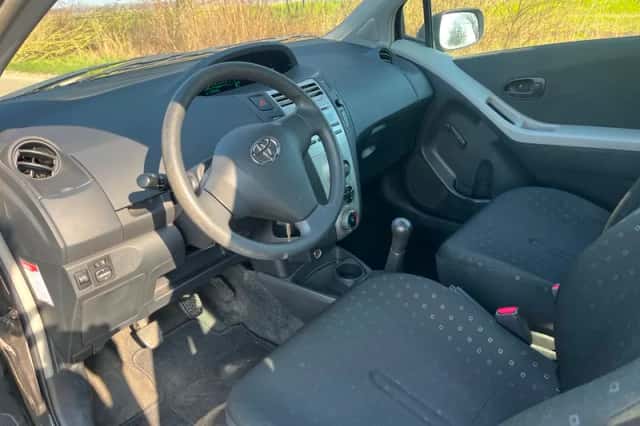 Toyota Yaris (2008) thumbnail 5